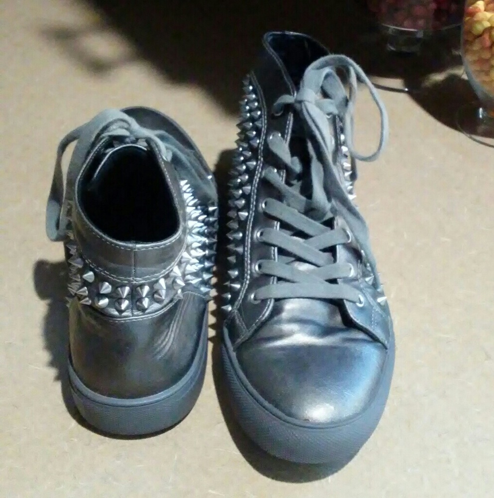 Steve madden
